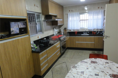 Sobrado à venda com 3 quartos, sendo 1 suíte, em Jardim São Paulo(zona Norte), São Paulo, SP