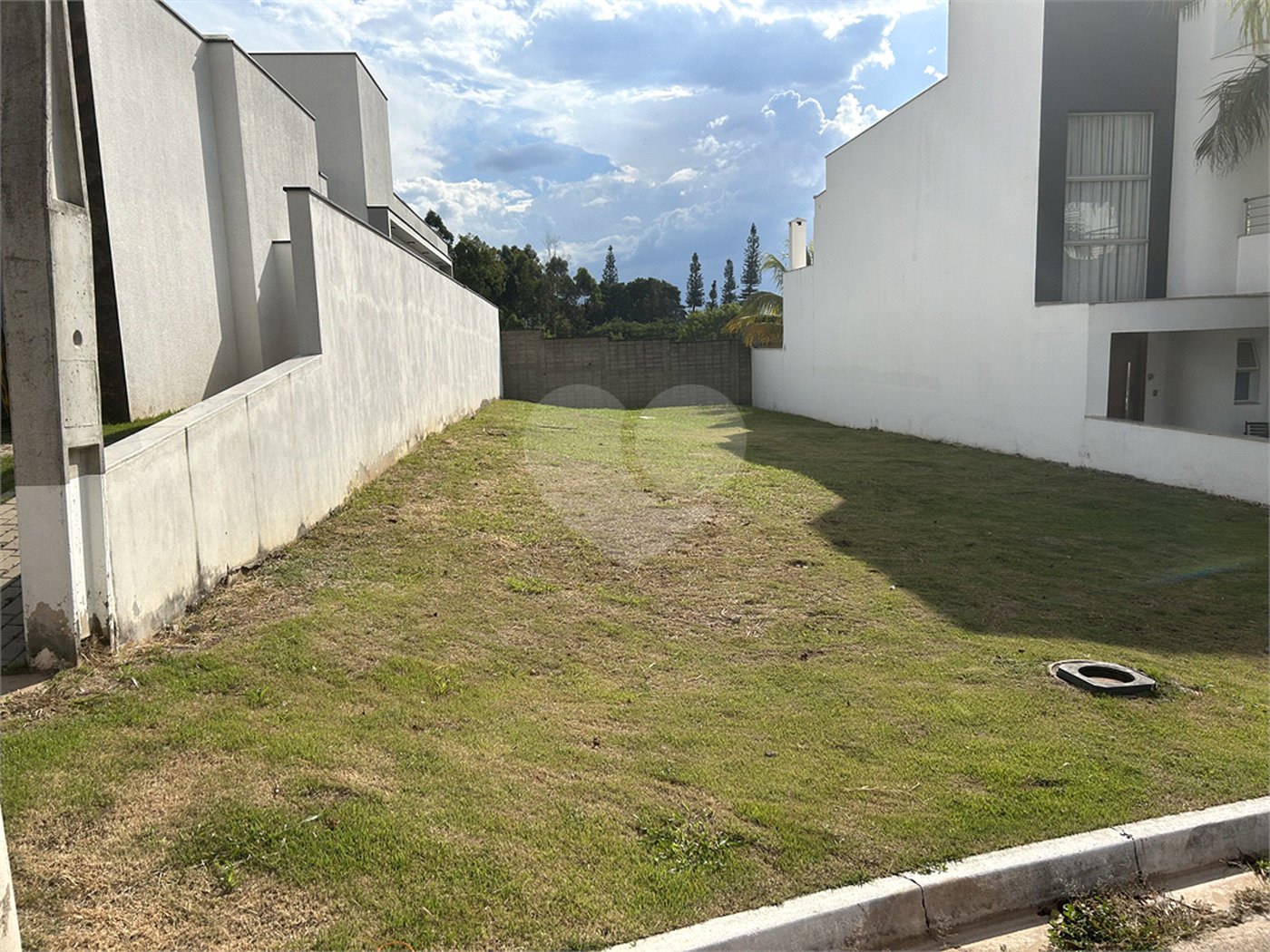 Terreno à venda em Loteamento Residencial Villágio Di Capri, Votorantim, SP