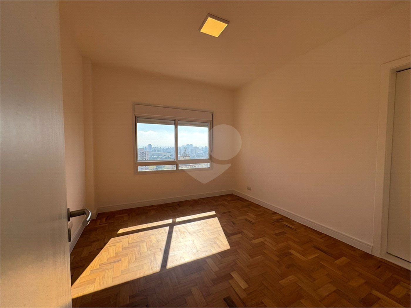 Apartamento à venda com 2 quartos, sendo 1 suíte, em Cambuci, São Paulo, SP
