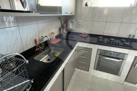 Sobrado à venda com 3 quartos, sendo 1 suíte, em Santíssimo, Rio de Janeiro, RJ