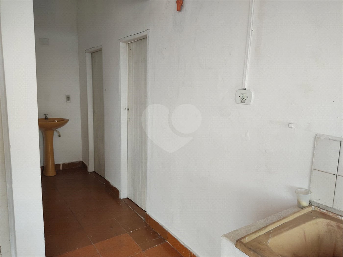 Sobrado à venda com 4 quartos, sendo 1 suíte, em Cidade Jardim Cumbica, Guarulhos, SP