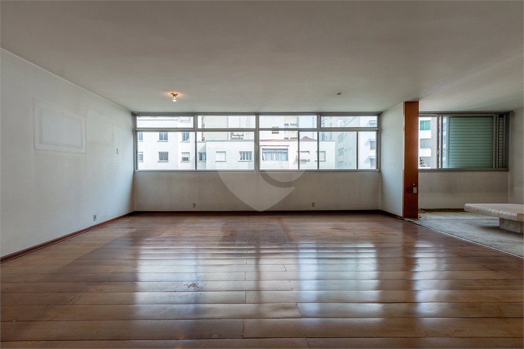 Apartamento à venda com 3 quartos, sendo 1 suíte, em Santa Cecília, São Paulo, SP