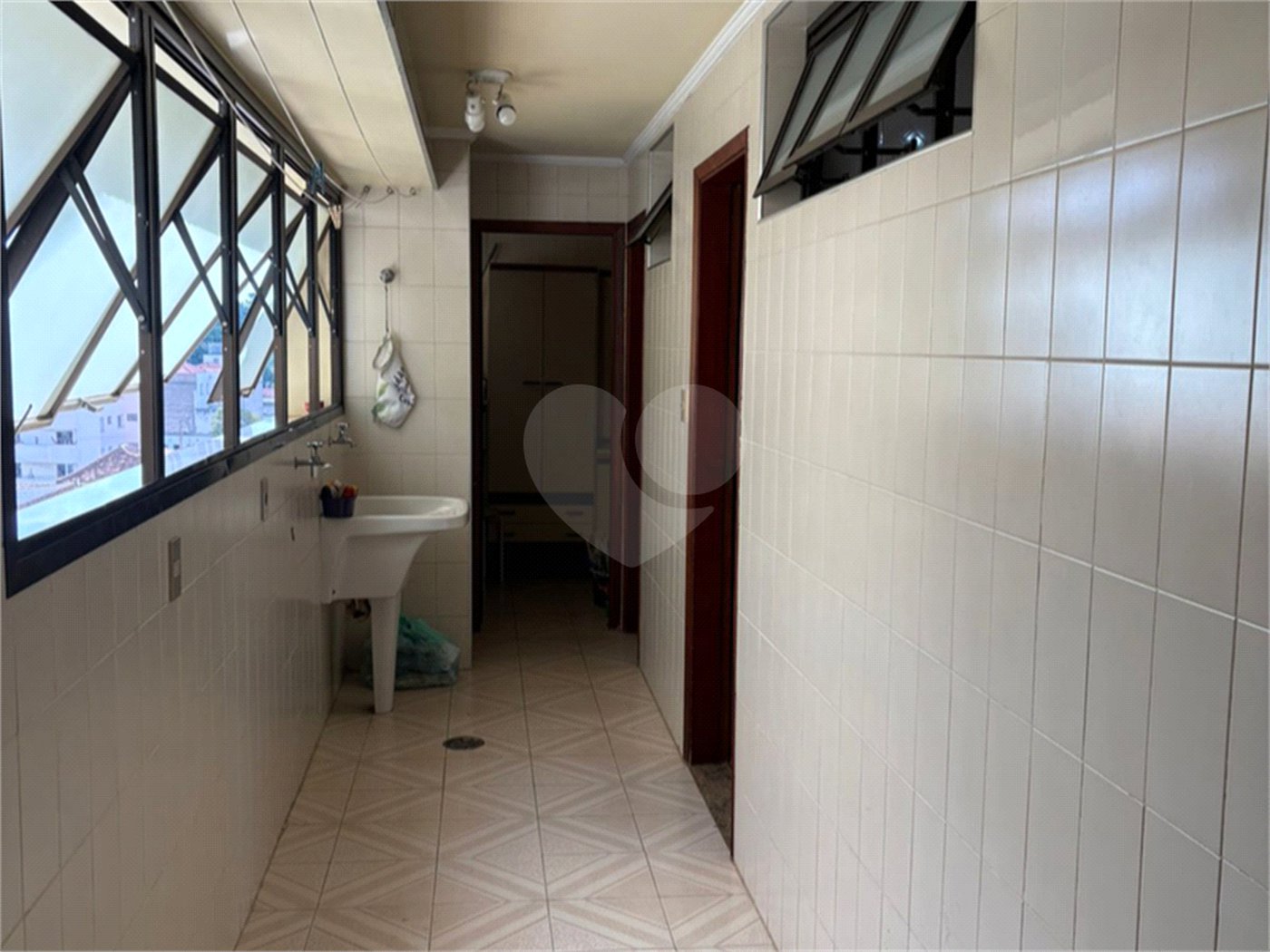 Apartamento à venda com 3 quartos, sendo 1 suíte,  no Centro, Sorocaba, SP