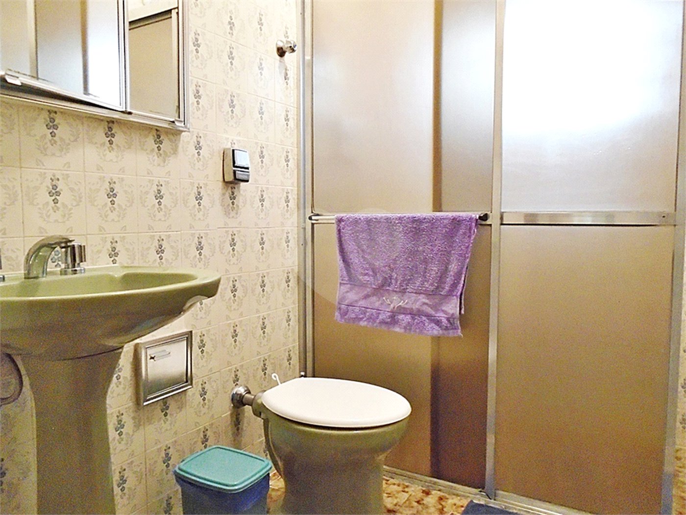 Casa à venda com 3 quartos, sendo 1 suíte, no condomínio Praça Doutor José Augusto César,8, São Paulo - SP