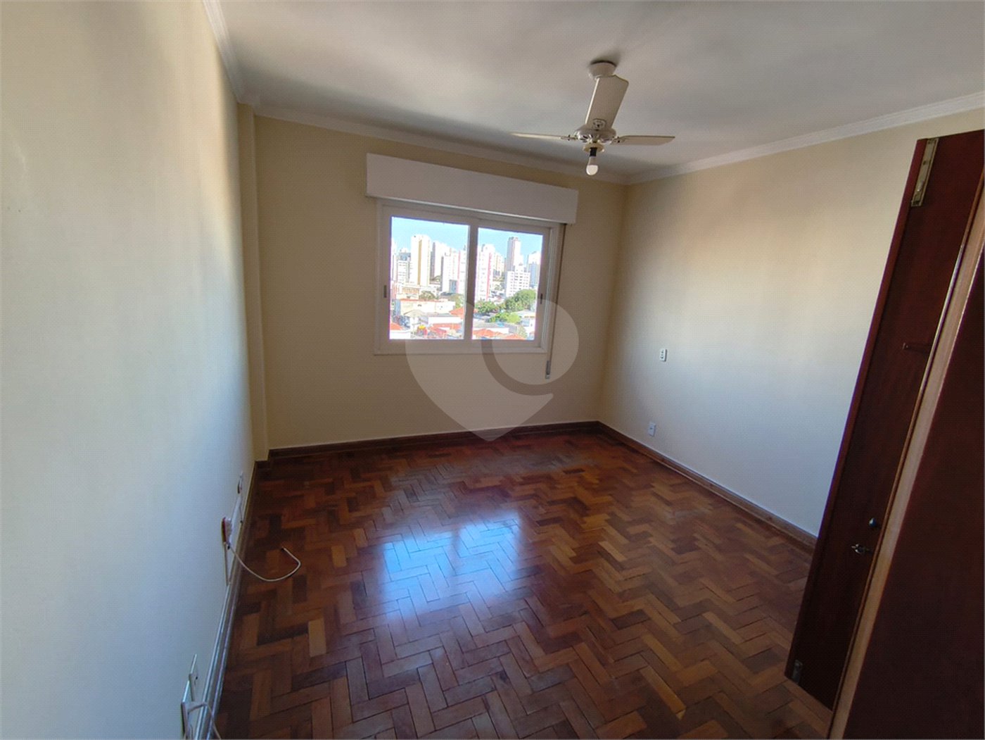 Apartamento à venda com 3 quartos, sendo 1 suíte,  em Lapa, São Paulo, SP
