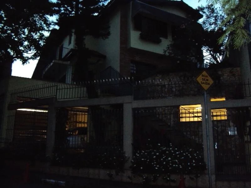 Sobrado à venda com 4 quartos, sendo 2 suítes, em Jardim Peri Peri, São Paulo, SP