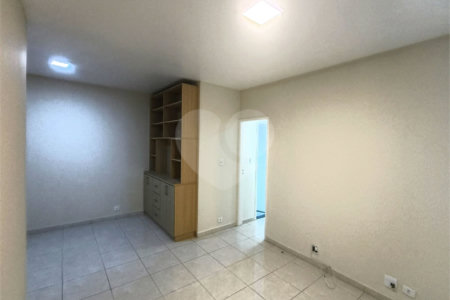 Apartamento à venda com 3 quartos, sendo 1 suíte, em Perdizes, São Paulo, SP