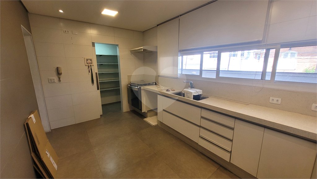 Casa Térrea à venda com 5 quartos, sendo 2 suítes, em Água Fria, São Paulo, SP