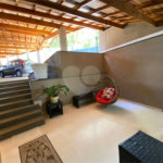 Casa à venda com 4 suítes em Vila Santista, Atibaia, SP