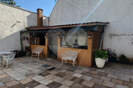 Sobrado à venda com 4 quartos, sendo 2 suítes, em Jardim Leonor, São Paulo, SP