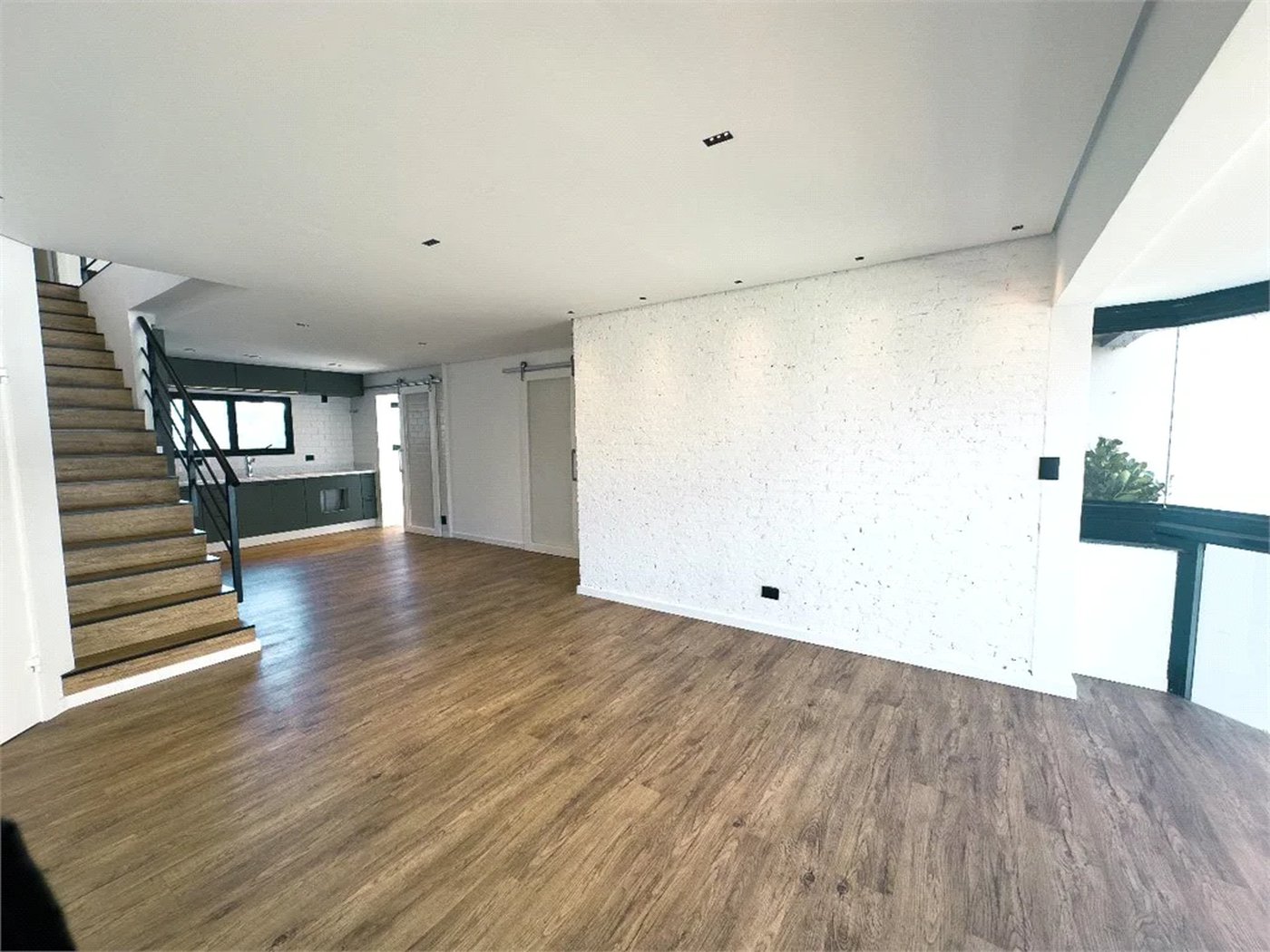 Cobertura à venda com 3 quartos, sendo 1 suíte,  em Vila Andrade, São Paulo, SP