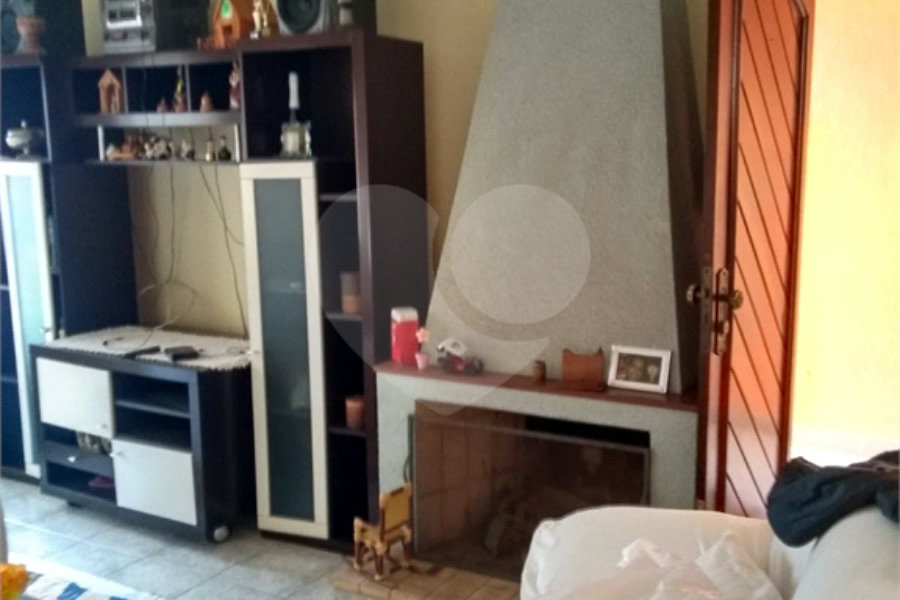 Casa à venda com 2 quartos, sendo 1 suíte, em Horto, São Paulo, SP