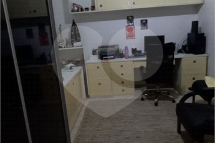 Sobrado à venda com 4 quartos em Horto Florestal, São Paulo, SP