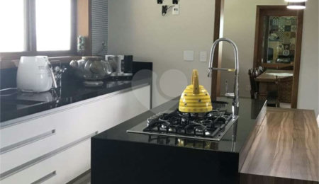 Casa à venda com 5 suítes no condomínio Porto Atibaia, Atibaia - SP