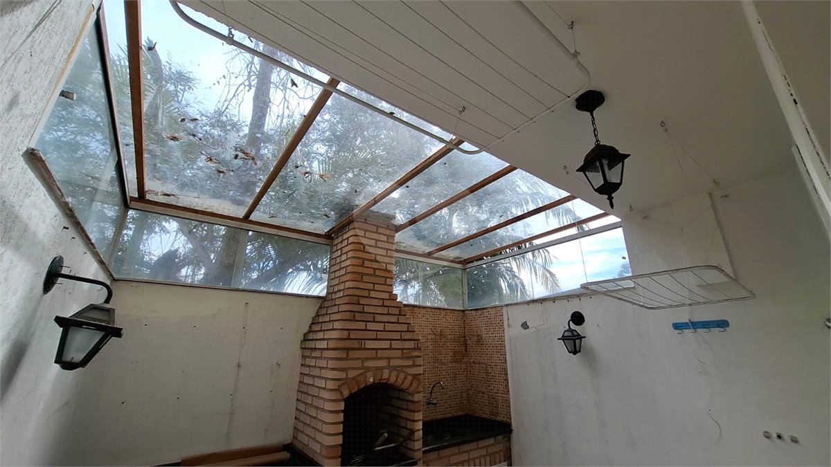 Casa à venda com 2 suítes no condomínio Village Palmas, São Paulo - SP