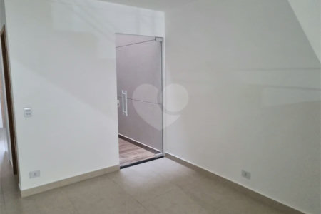 Sobrado à venda com 3 quartos, sendo 1 suíte, em Vila Mazzei, São Paulo, SP