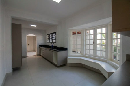Casa à venda com 3 quartos, sendo 1 suíte, em Brooklin Paulista, São Paulo, SP