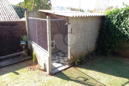 Casa à venda com 3 quartos, sendo 1 suíte,  em Bosque, Vinhedo, SP