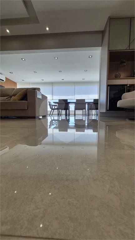 Apartamento à venda com 3 suítes em Santa Teresinha, São Paulo, SP