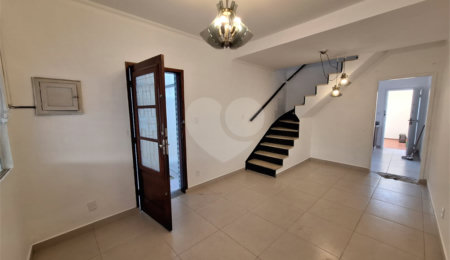 Sobrado à venda com 2 quartos em Parada Inglesa, São Paulo, SP