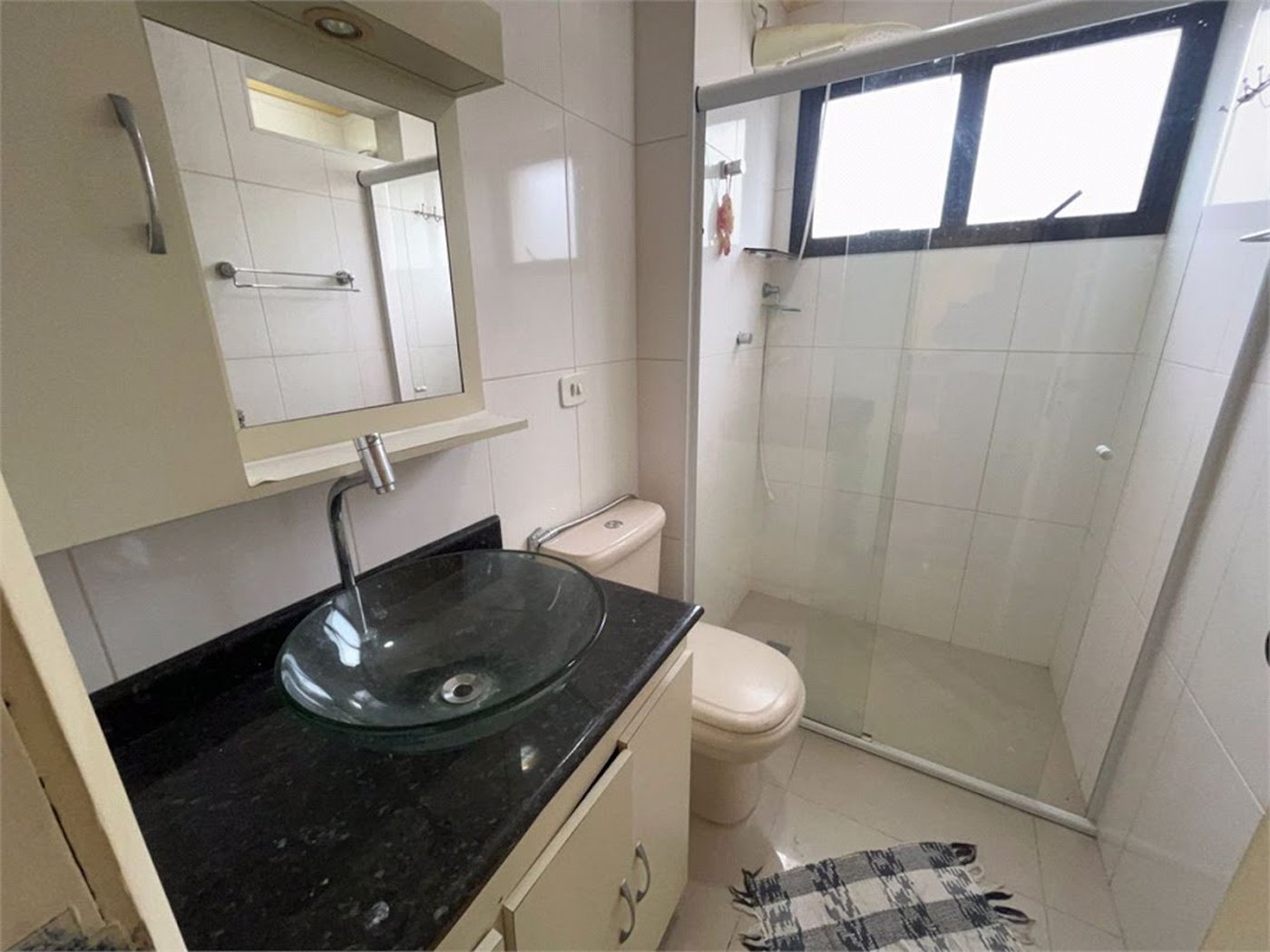 Apartamento com 2 dormitórios à venda, 65 m² por R$ 424.000,00 - Vila Júlia - Guarujá/SP