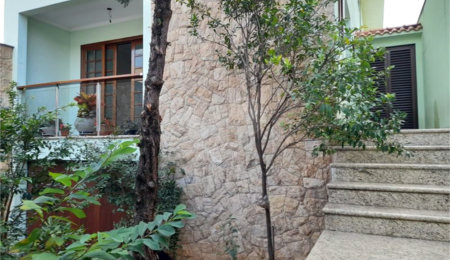 Sobrado à venda com 3 suítes em Vila Romero, São Paulo, SP