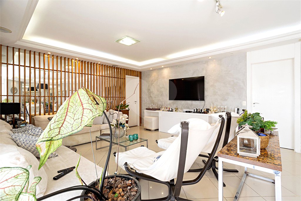 Apartamento à venda com 3 suítes em Vila Mascote, São Paulo, SP