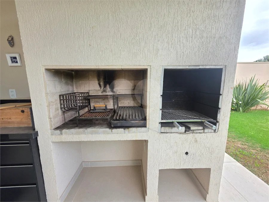 Casa à venda ou para alugar com 3 quartos, sendo 1 suíte, no condomínio Terras de São Francisco, Vinhedo - SP