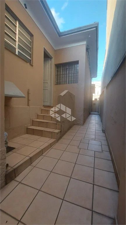 Casa à venda com 4 quartos, sendo 1 suíte,  em Lapa, São Paulo, SP