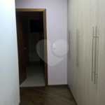 Casa à venda ou para alugar com 3 suítes no condomínio Vilarejo Estoril, Mairiporã - SP