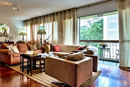 Apartamento à venda com 3 quartos, sendo 1 suíte, em Vila Andrade, São Paulo, SP