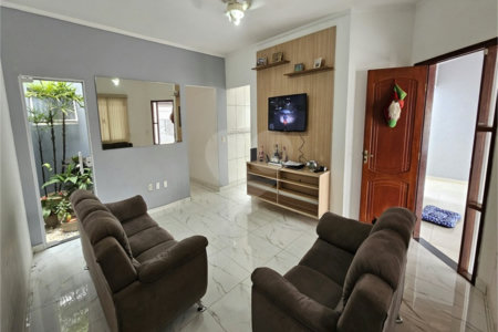 Casa à venda com 3 quartos, sendo 1 suíte, em Jardim Regente, Indaiatuba, SP