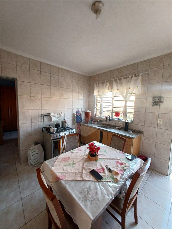 Casa à venda com 3 quartos, sendo 1 suíte,  em Jardim Santa Mônica, São Paulo, SP