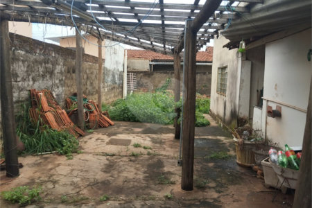 Casa Térrea à venda com 3 quartos, sendo 1 suíte, em Vila Xavier (vila Xavier), Araraquara, SP