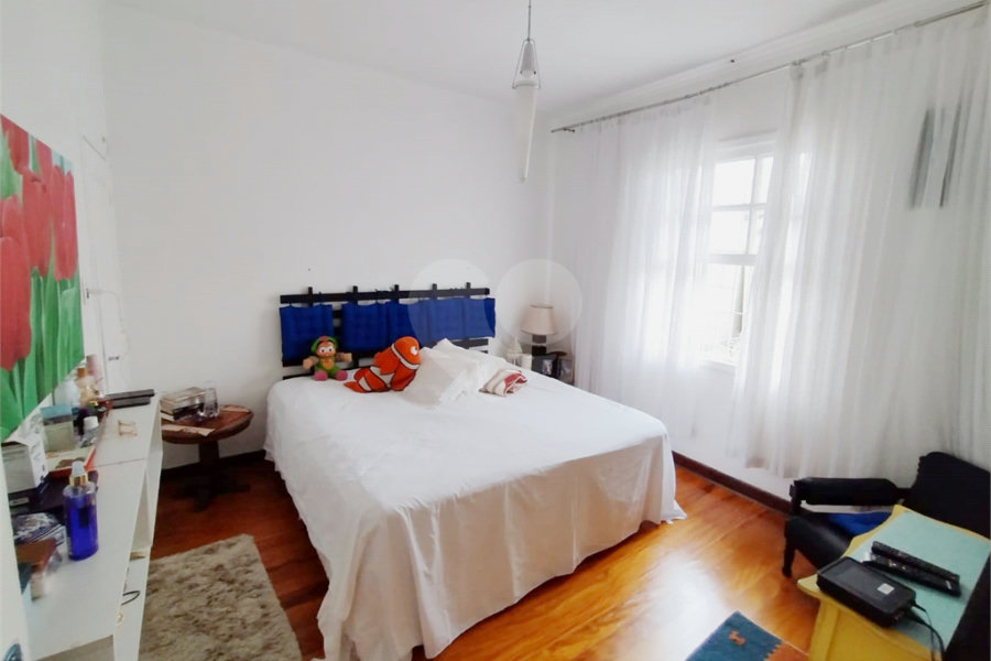 Sobrado à venda com 4 quartos em Santana, São Paulo, SP