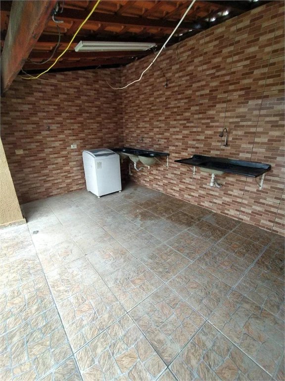 Casa à venda com 3 quartos em Jardim Mitsutani, São Paulo, SP