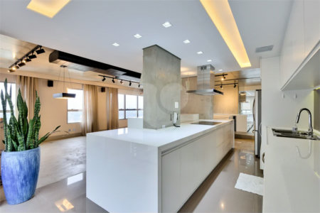Apartamento à venda com 2 suítes em Alto da Boa Vista, São Paulo, SP