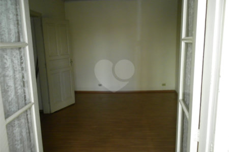 Sobrado à venda com 4 quartos em Vila Maria Alta, São Paulo, SP