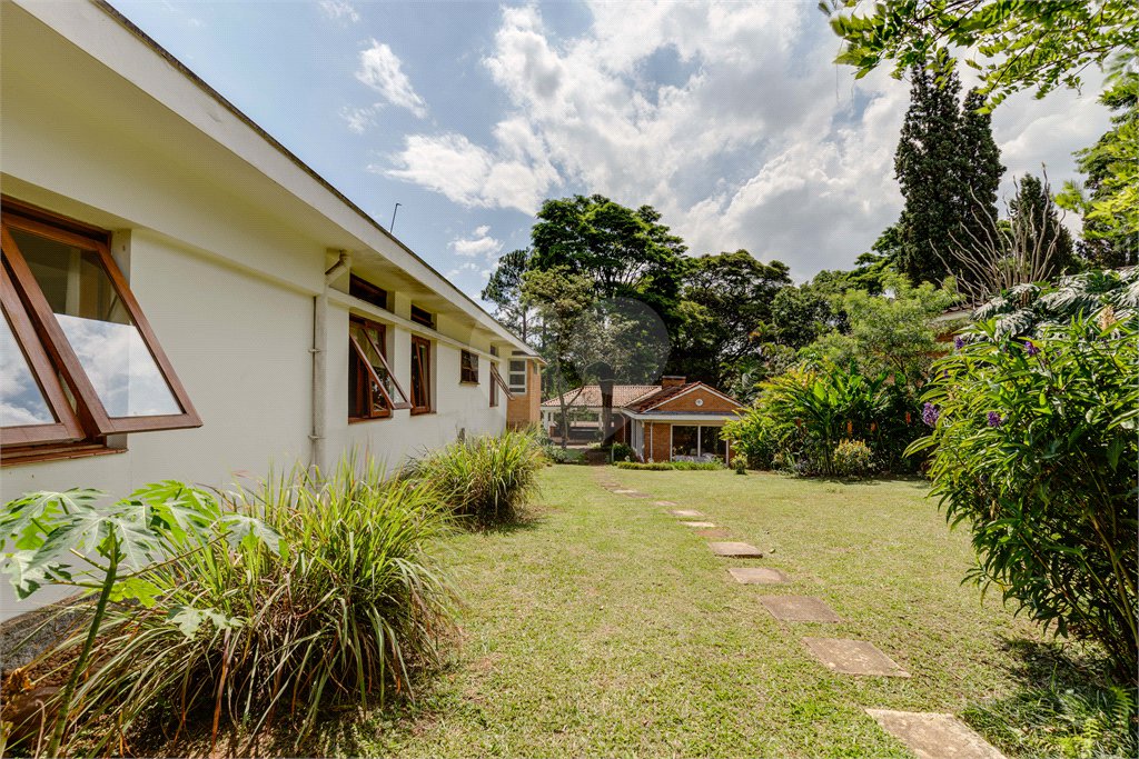 Casa Térrea à venda com 4 quartos, sendo 1 suíte, em Chácara Monte Alegre, São Paulo, SP