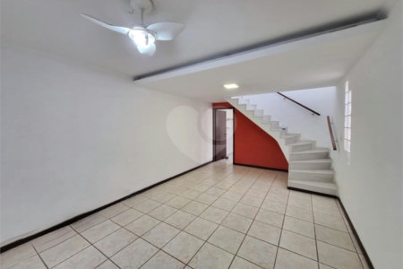 Sobrado à venda com 3 quartos, sendo 2 suítes, em Jardim Ester Yolanda, São Paulo, SP