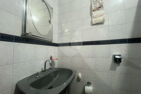 Casa à venda com 4 quartos, sendo 1 suíte,  em Jardim Franca, São Paulo, SP