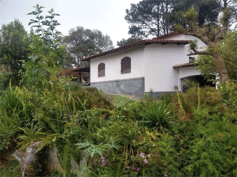 Terreno à venda com 6 quartos no condomínio Quinta dos Lagos, Cotia - SP