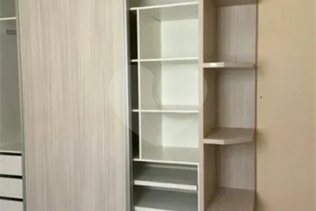 CASA EM CONDOMINIO 84M², 3 DORMITORIOS, 1 BANHEIRO, 2 VAGAS - BAIRRO CIDADE SALVADOR - JACAREÍ/SP.