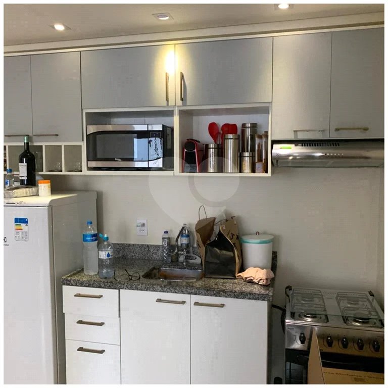 Apartamento à venda na Frei Caneca, 28 m², 1 quarto