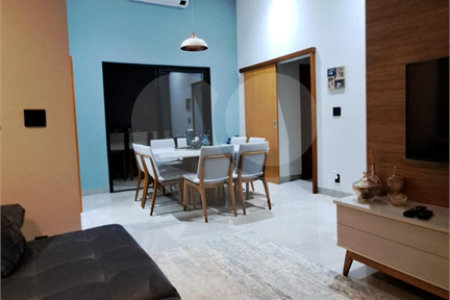 LINDA CASA NO CONDOMÍNIO PARQUE ATLANTA- Araraquara/SP