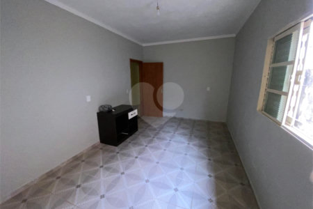 Casa térrea para venda, no São Carlos 8 .