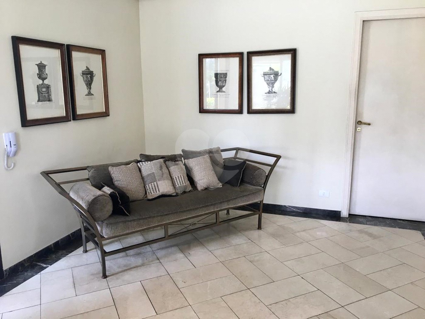 Apartamento com 3 Dormitórios sendo 1 Suíte 2 Vagas à Venda 99 m² por R$ 650.000