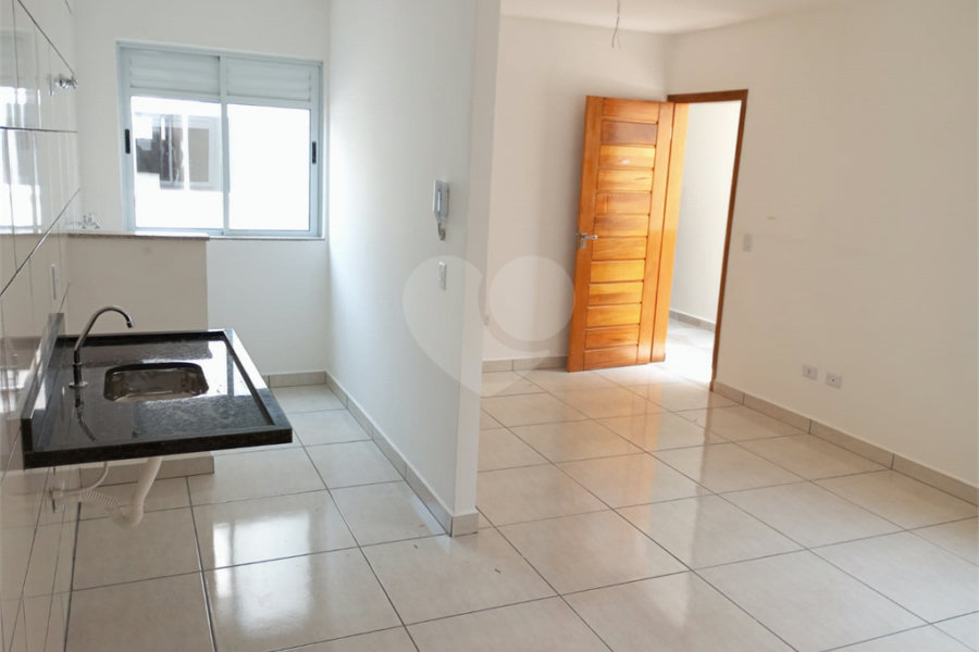 Apartamento de 48m2 localizado na Travessa da Av. Jaçanã 2 dorms
