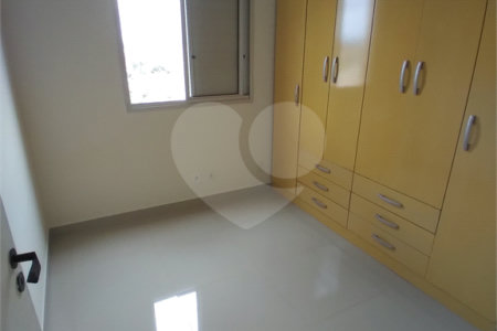 Apartamento com 3 dormitórios sendo 1 suíte.
