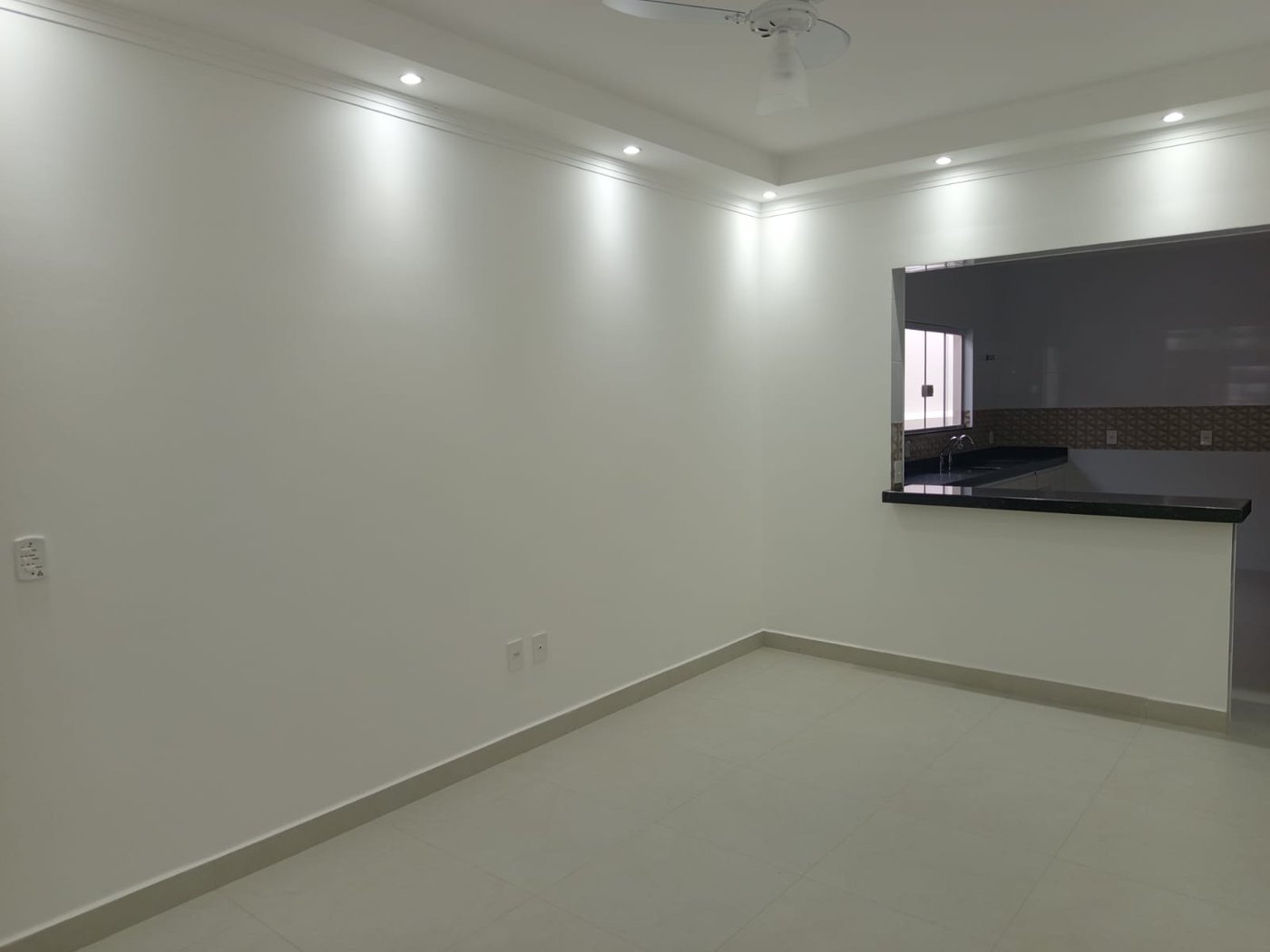 🌊✨ Oportunidade Única na Praia Grande – Casa Nova com Piscina a Apenas 390m do Mar! ✨🌊